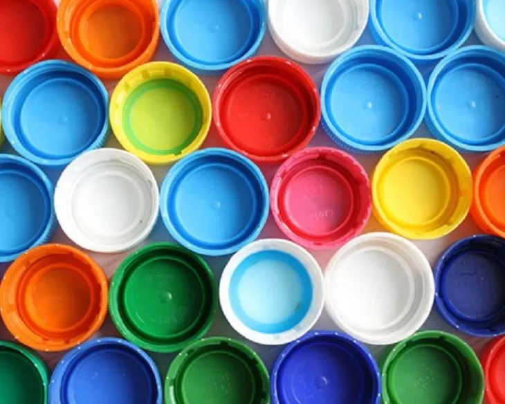 ウォーターキャップまたはソーダキャップを作るためのキャップ型